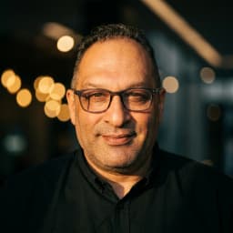 Javier Vieira, psicólogo especialista en narcisismo y trauma bonding